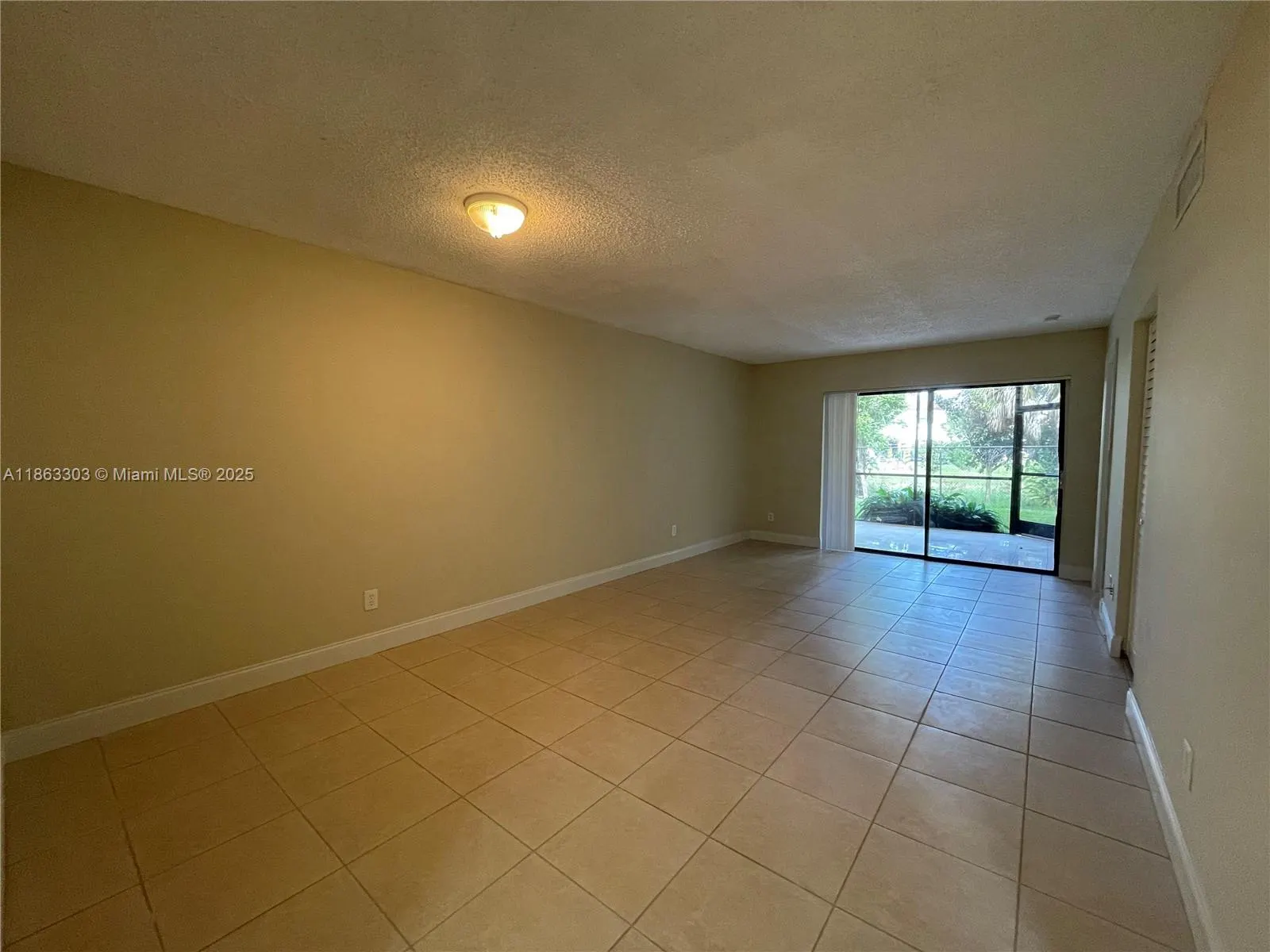 3470 Foxcroft Rd, #111