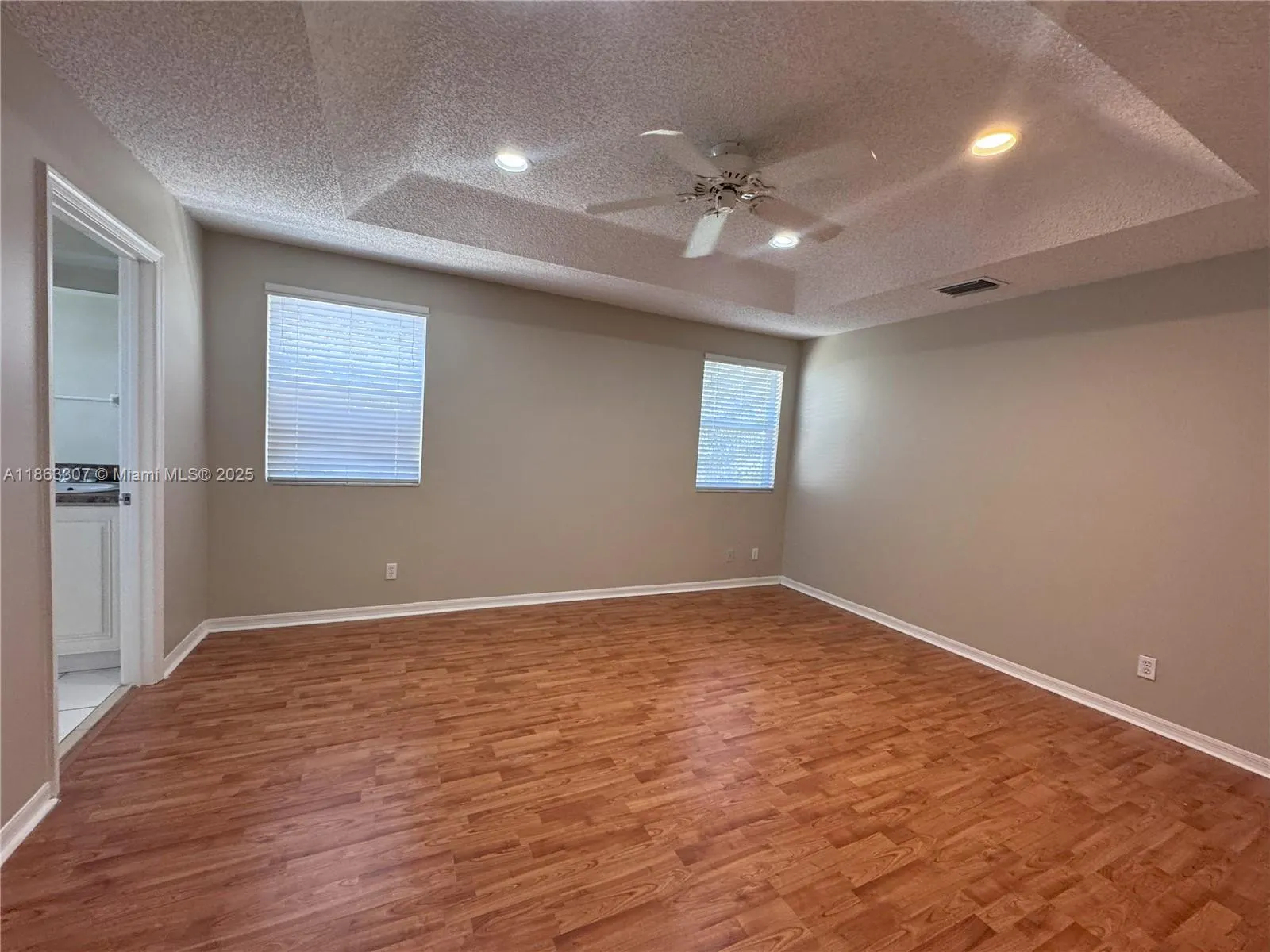 7228 Davit Cir