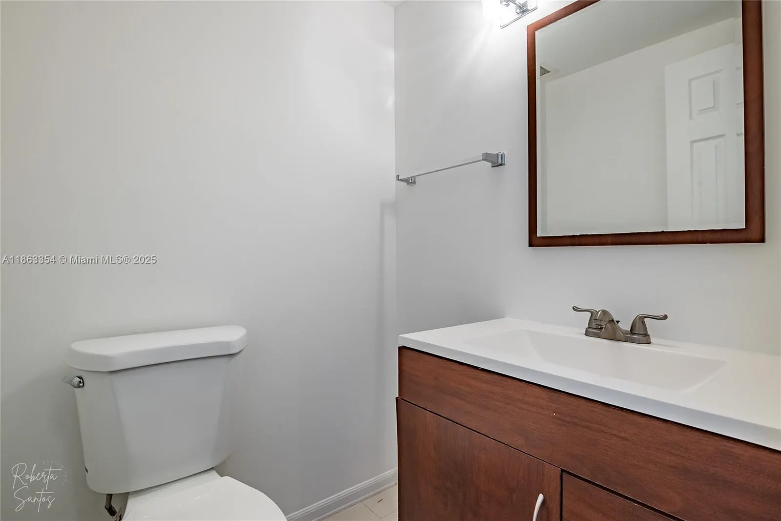 500 Bayview Dr, #1227