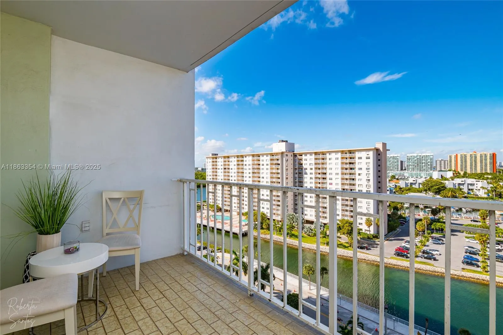 500 Bayview Dr, #1227