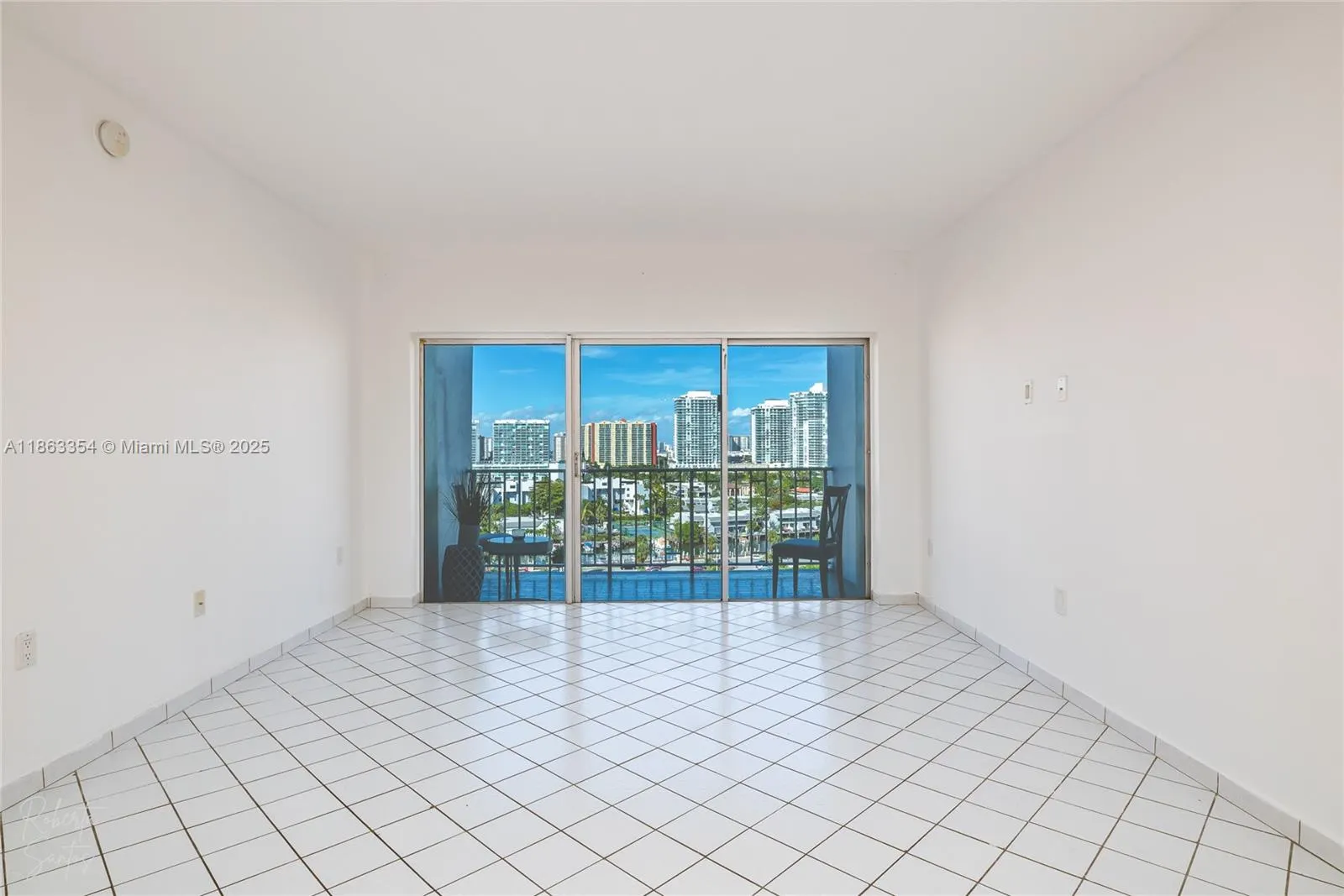500 Bayview Dr, #1227