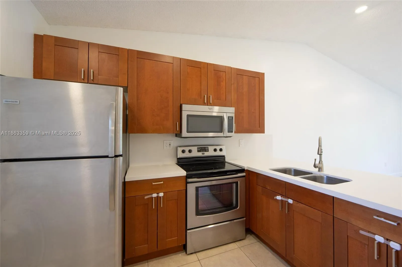 9963 Nob Hill Pl, #0