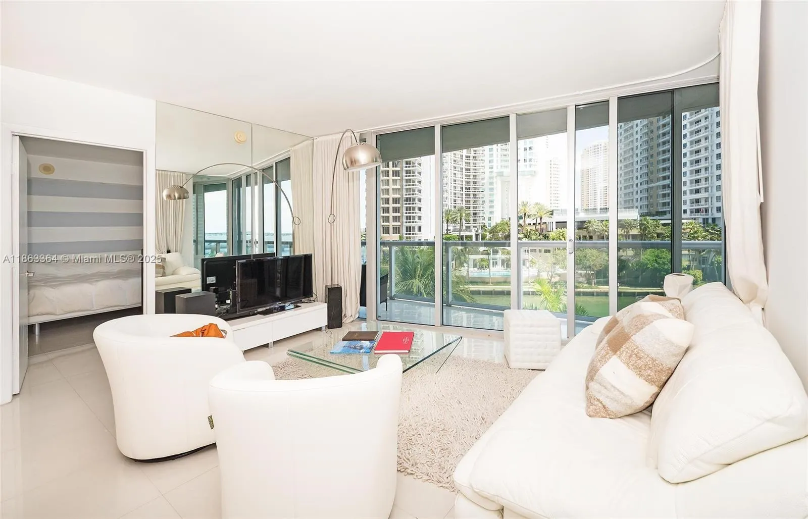 495 Brickell Ave, #520
