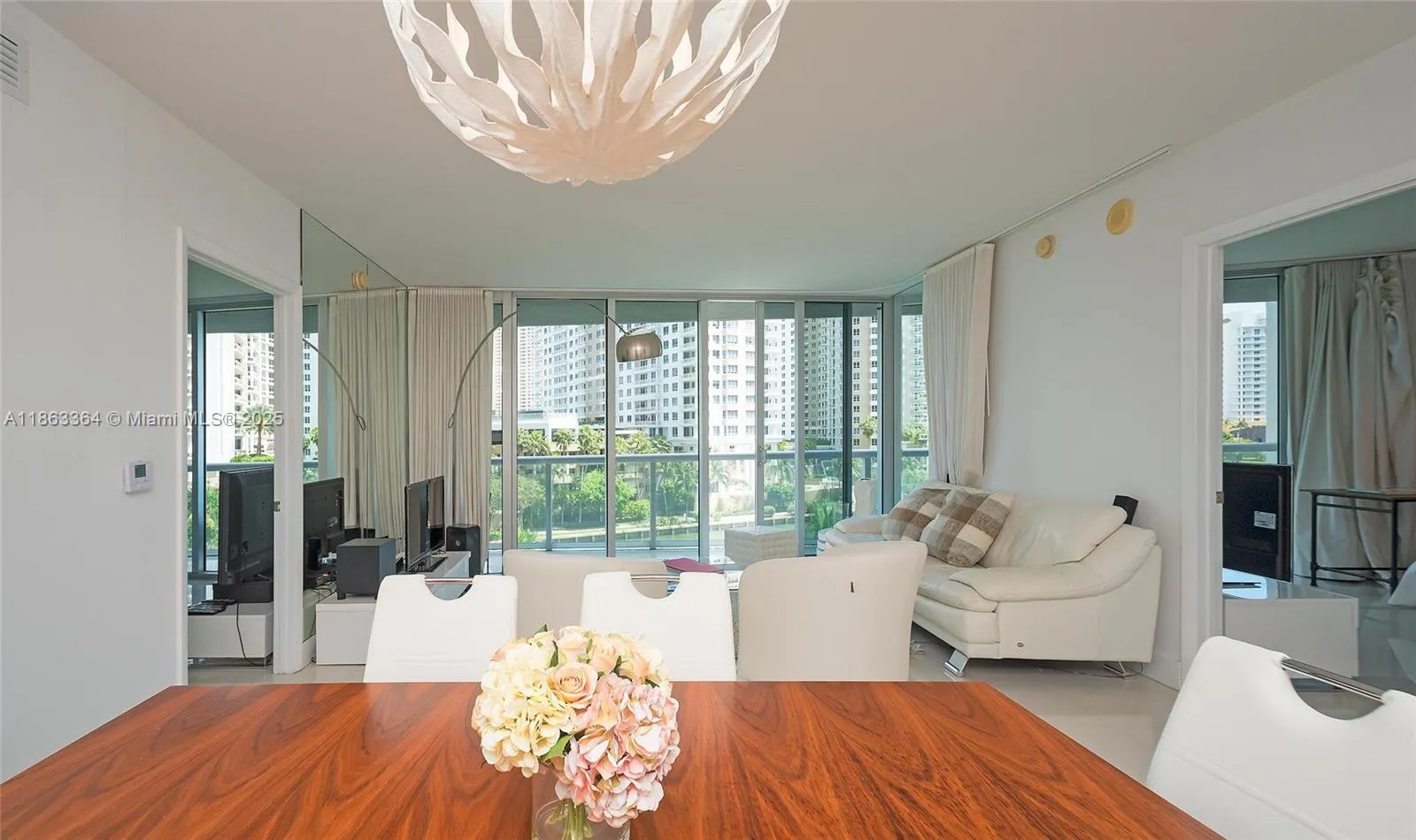 495 Brickell Ave, #520