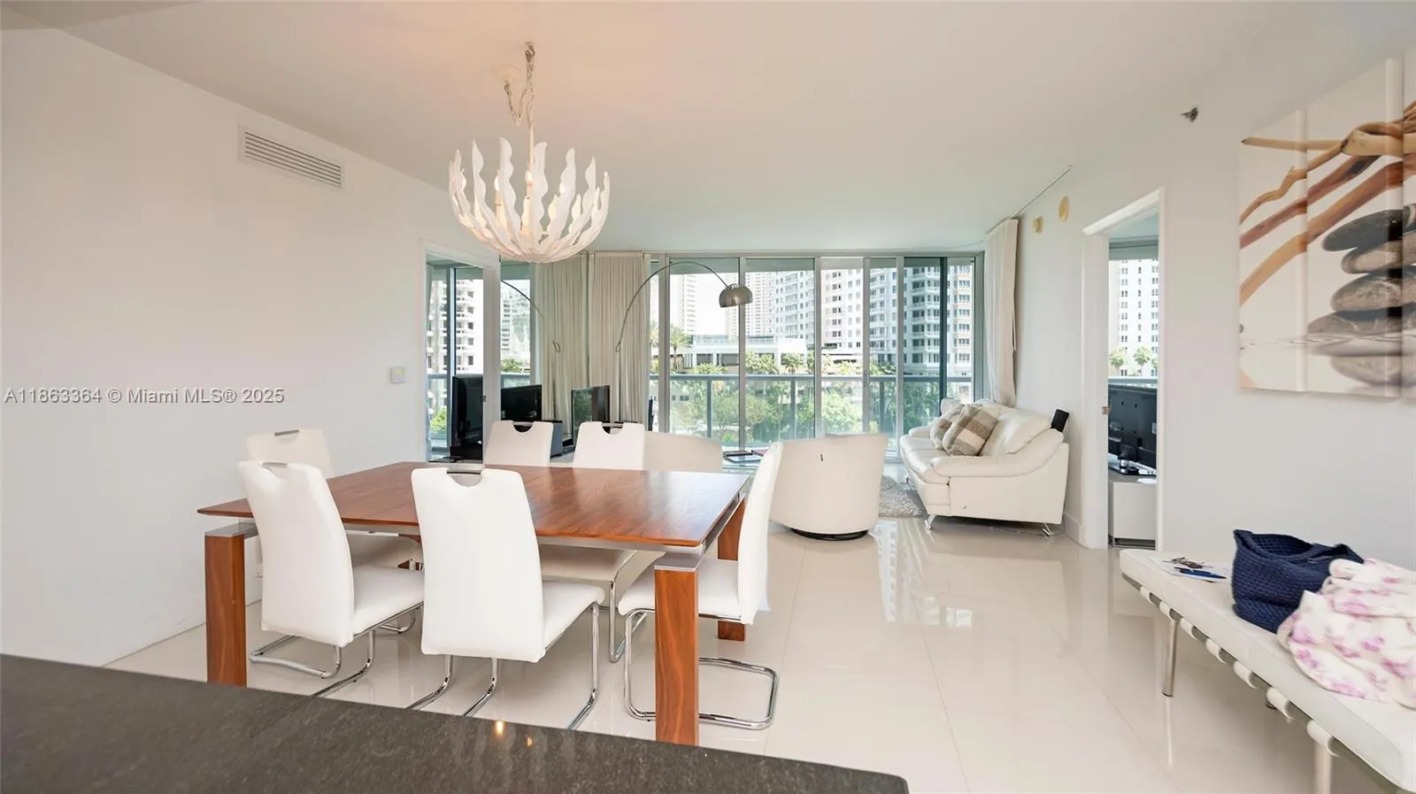 495 Brickell Ave, #520