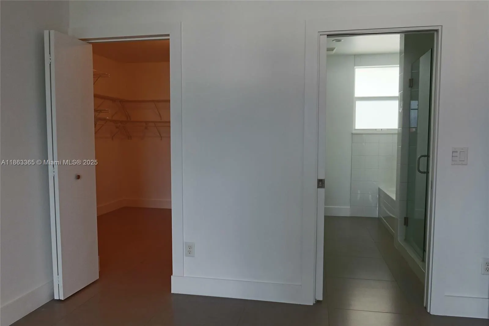 555 E Dania Beach Blvd, #9