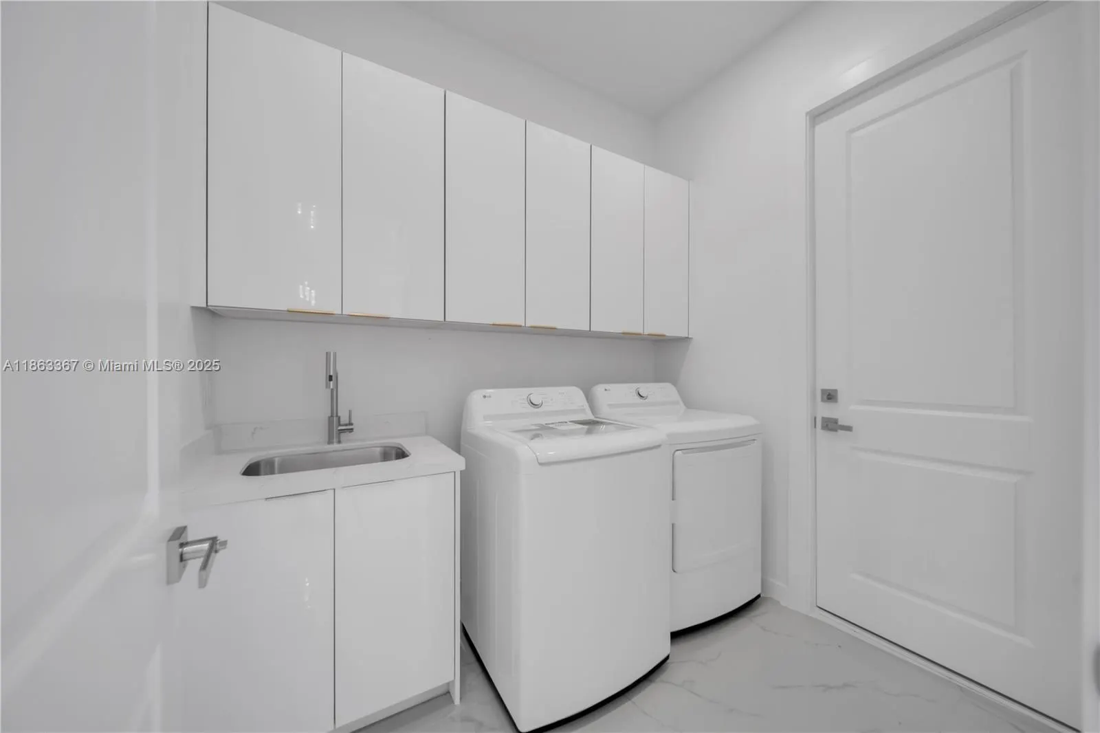 2318 NW 30TH TER