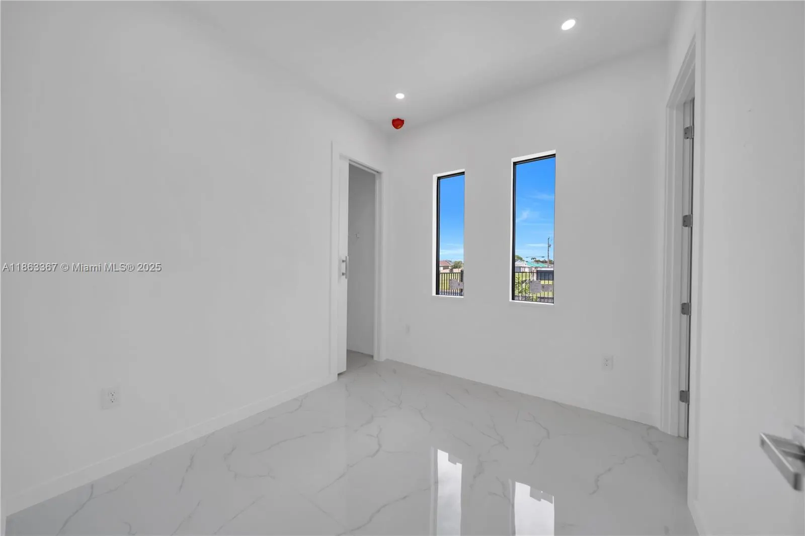 2318 NW 30TH TER
