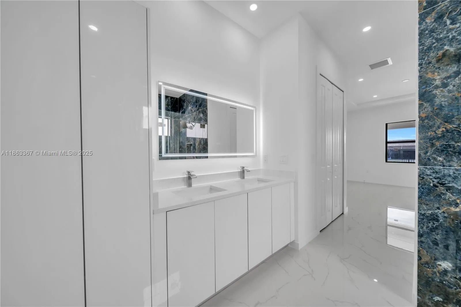 2318 NW 30TH TER