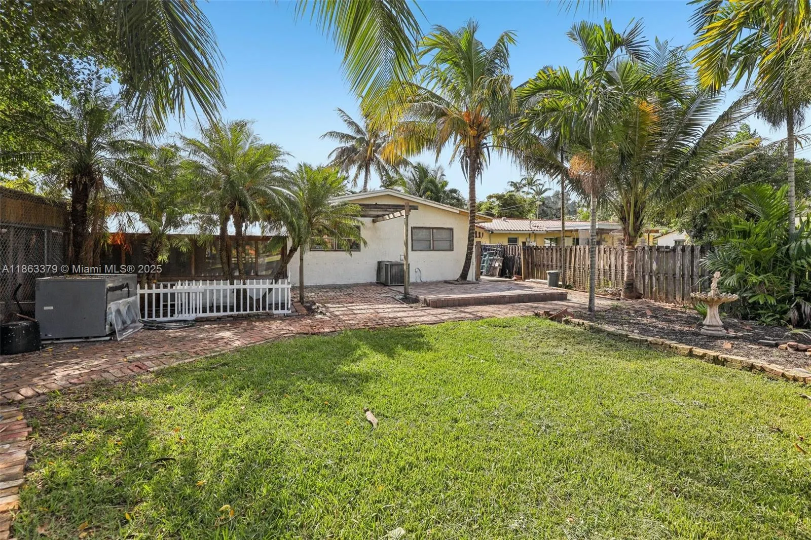 2441 SW 43rd Ave