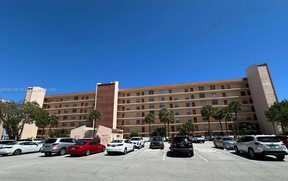 14527 Bonaire Blvd, #607