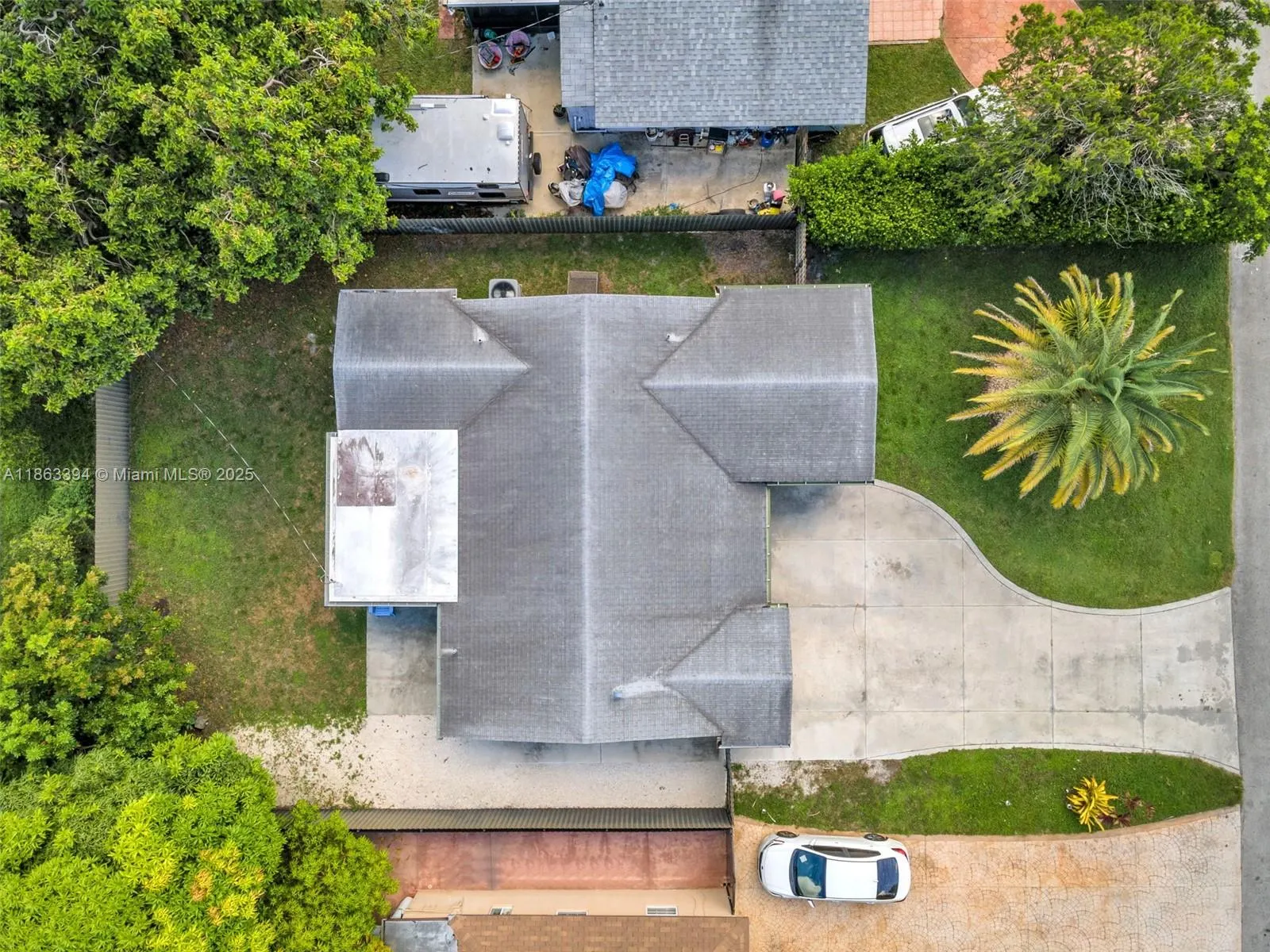 7401 Ramona St