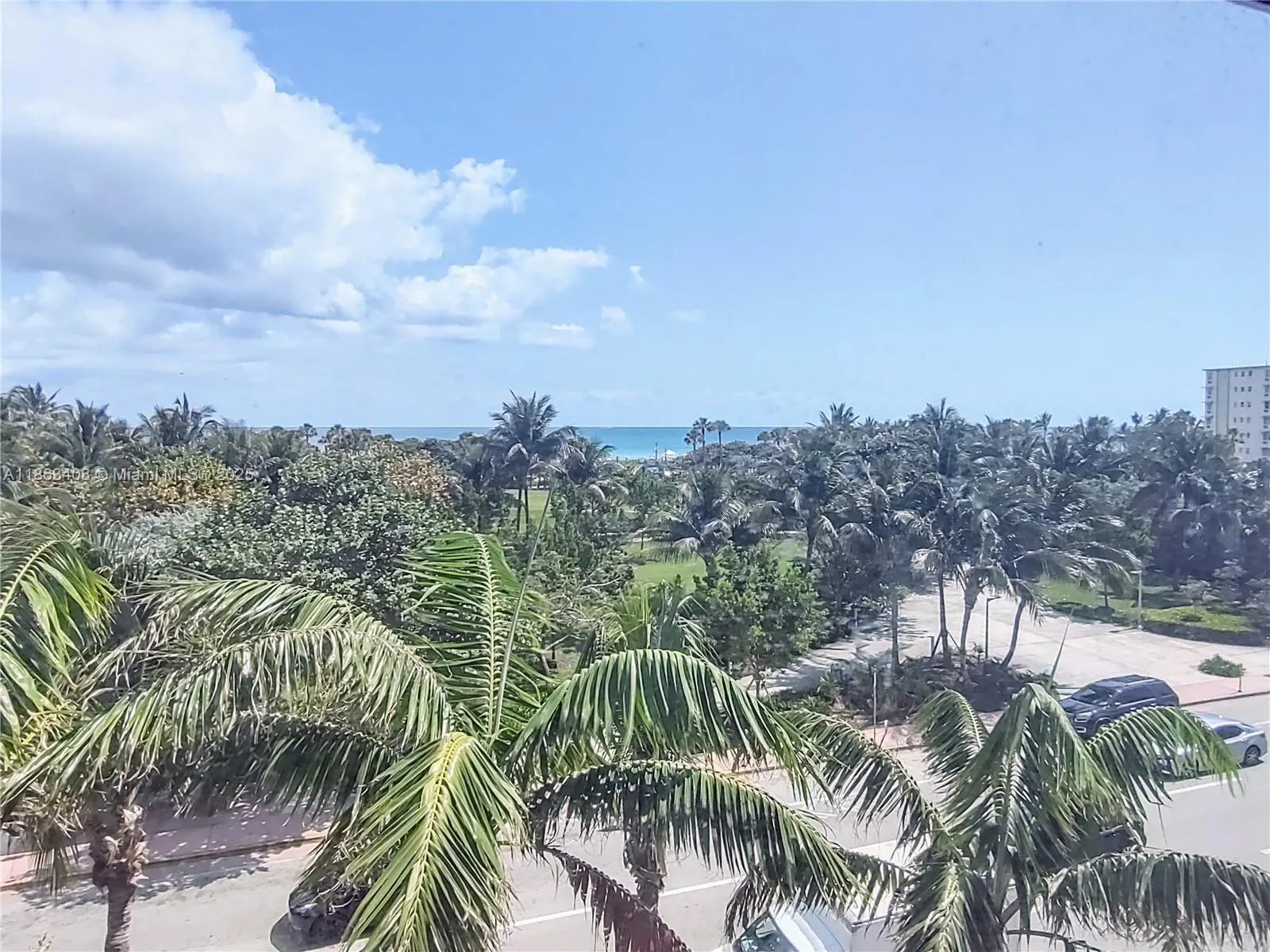 7600 Collins Ave, #416