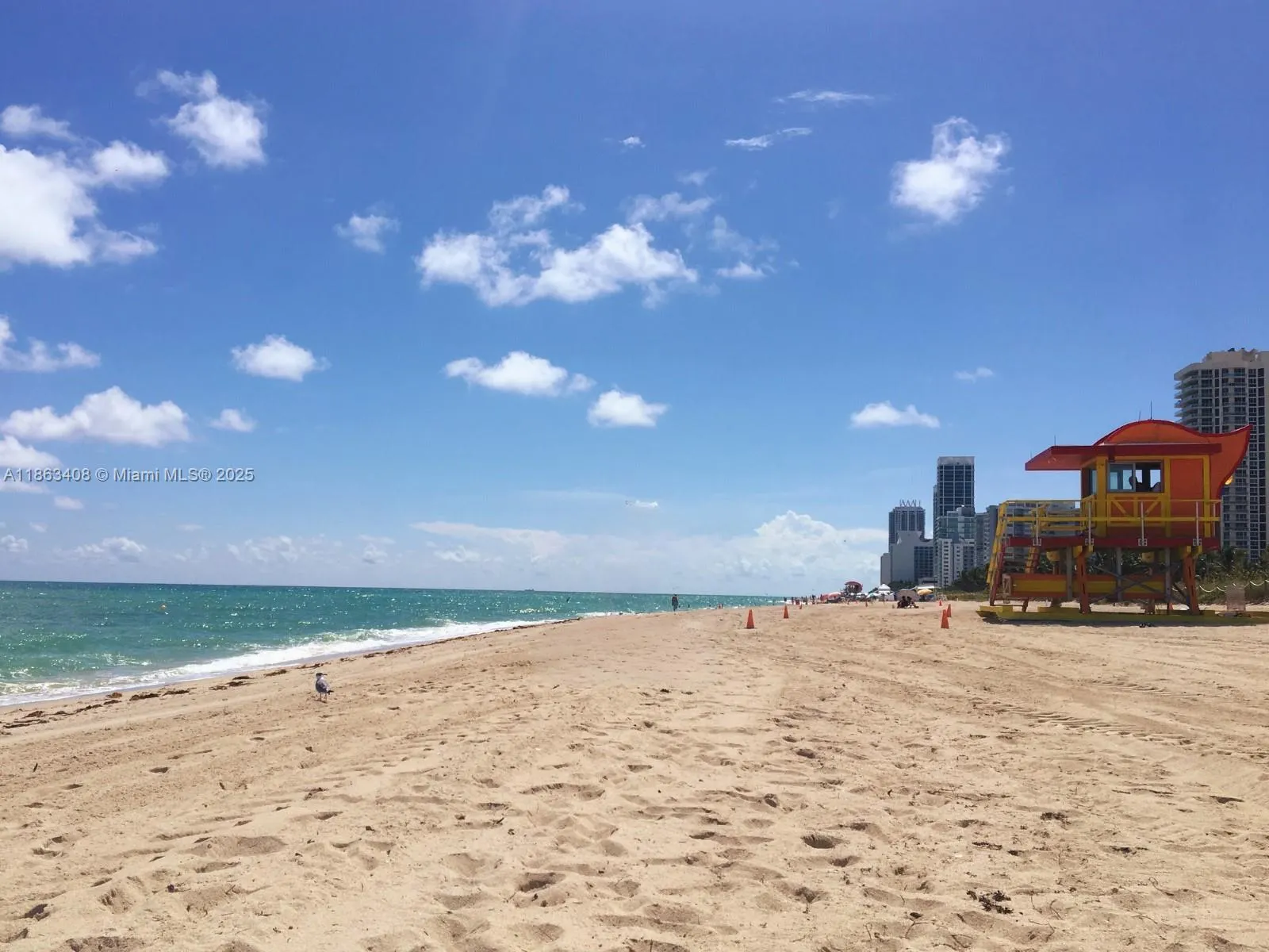 7600 Collins Ave, #416