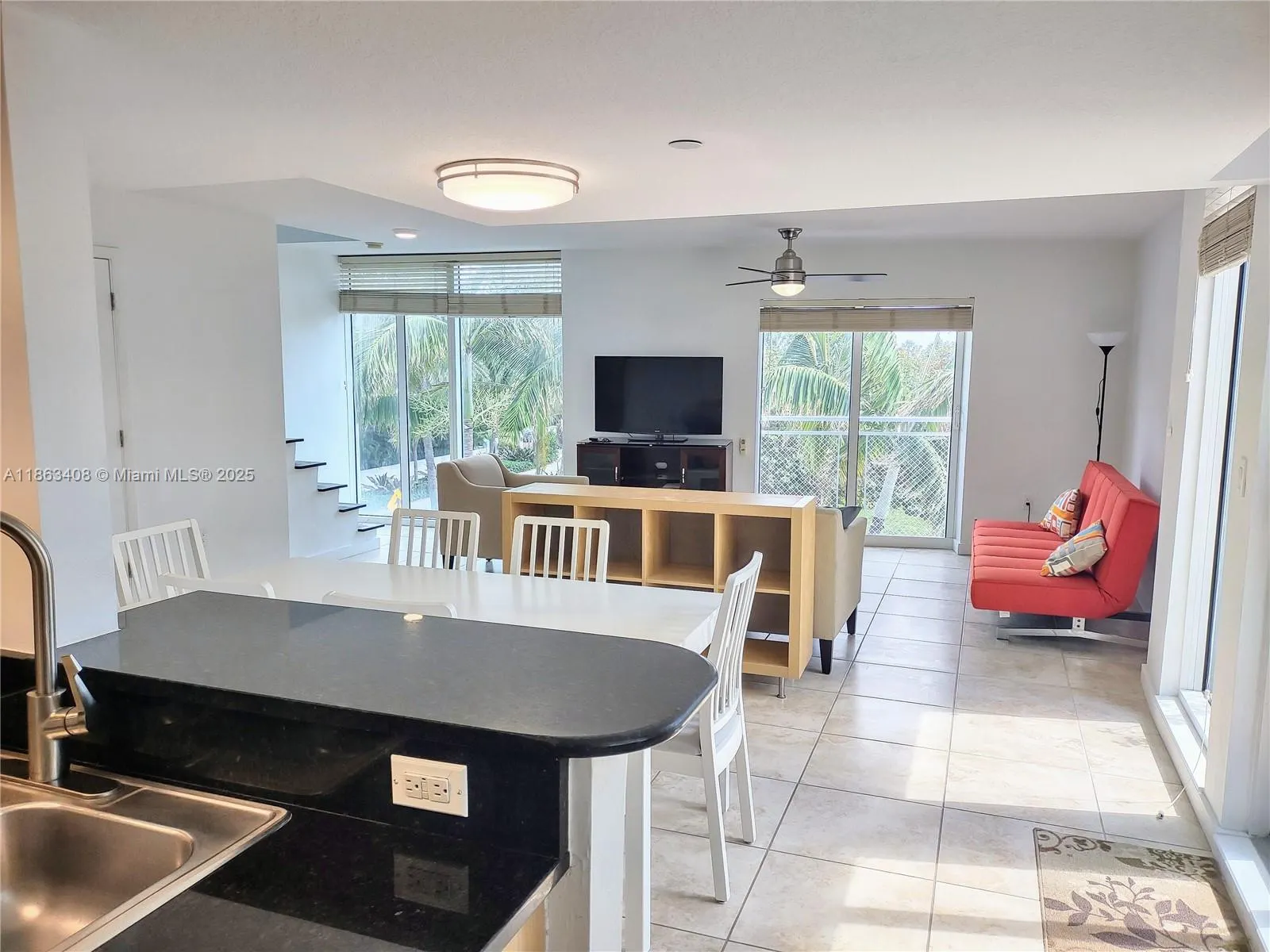 7600 Collins Ave, #416