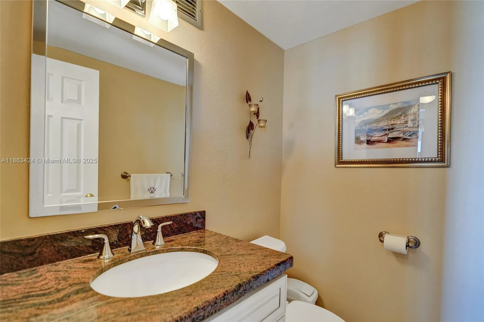 322 Buchanan St, #810