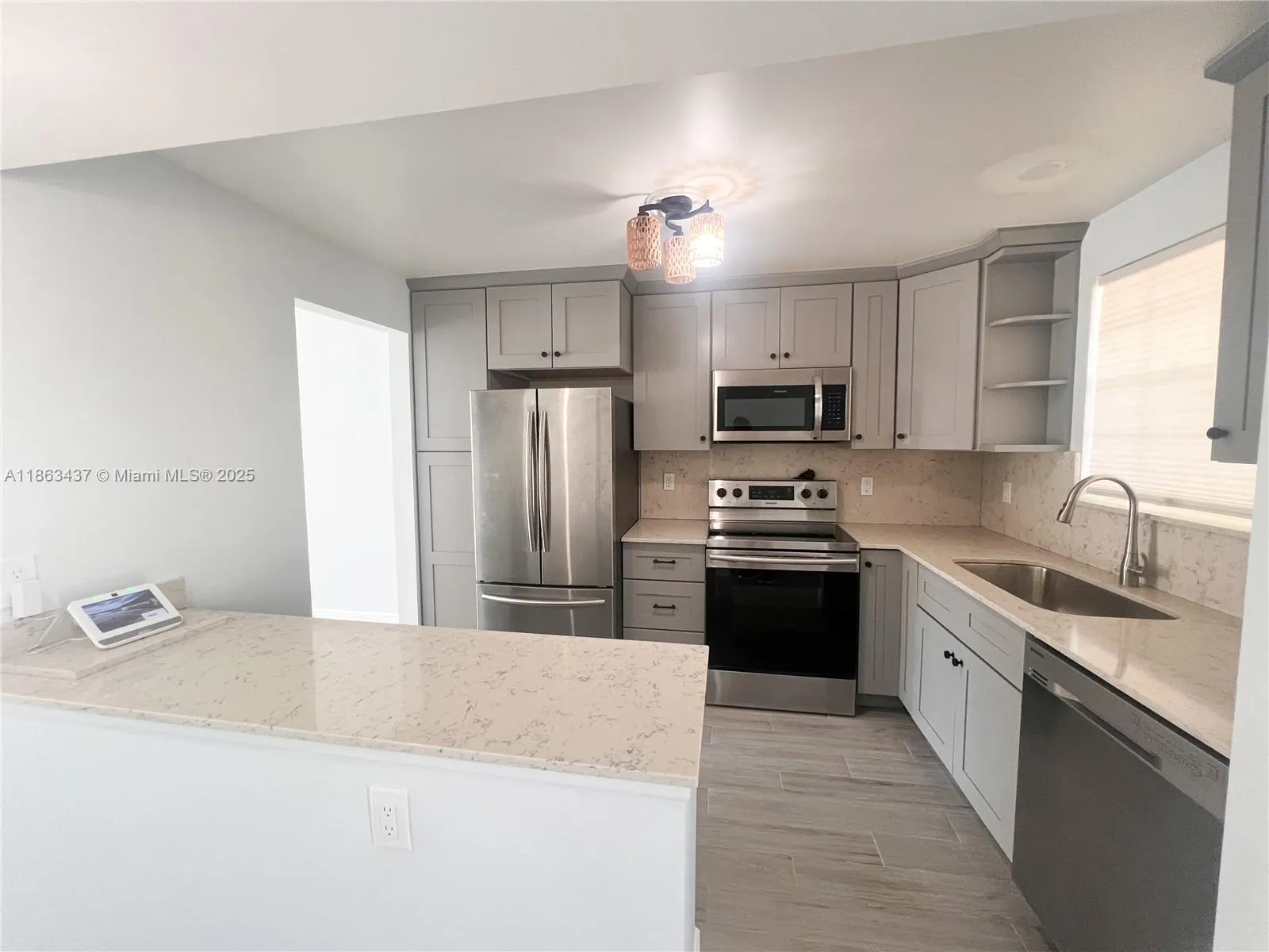 769 Jeffery St, #2-205