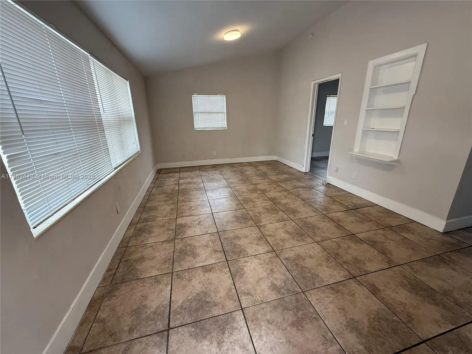 209 SW 14th St, #2