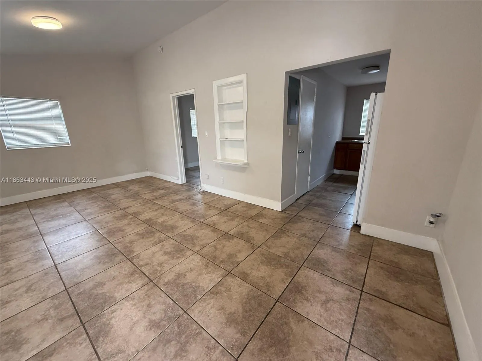 209 SW 14th St, #2