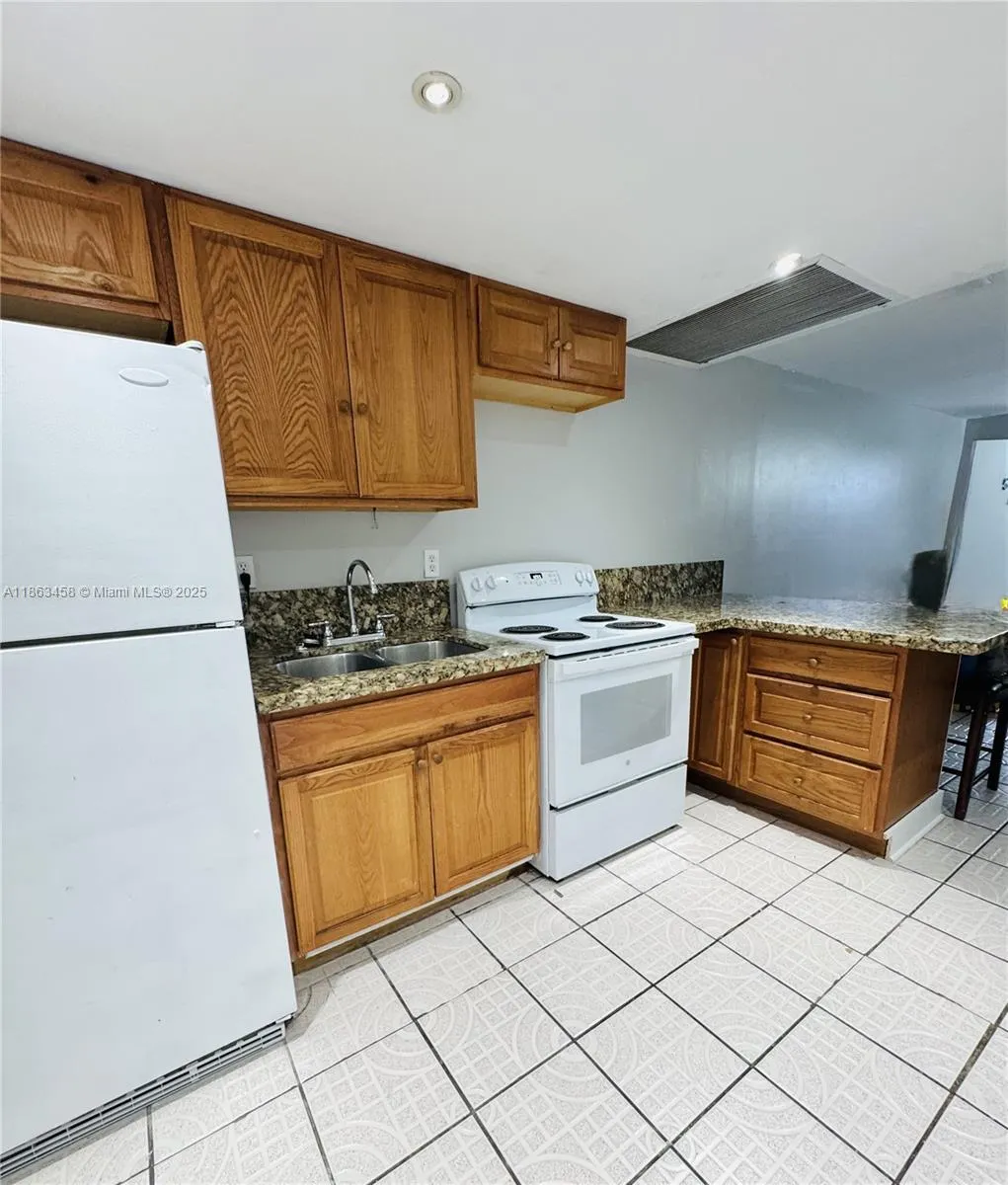 777 SW 9th Ave, #519