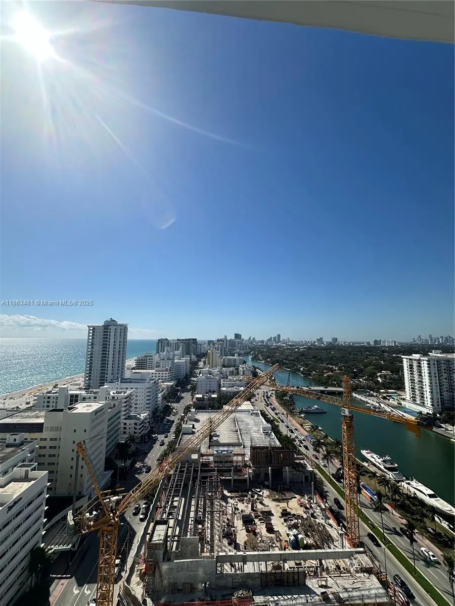 4401 Collins Ave, #2108