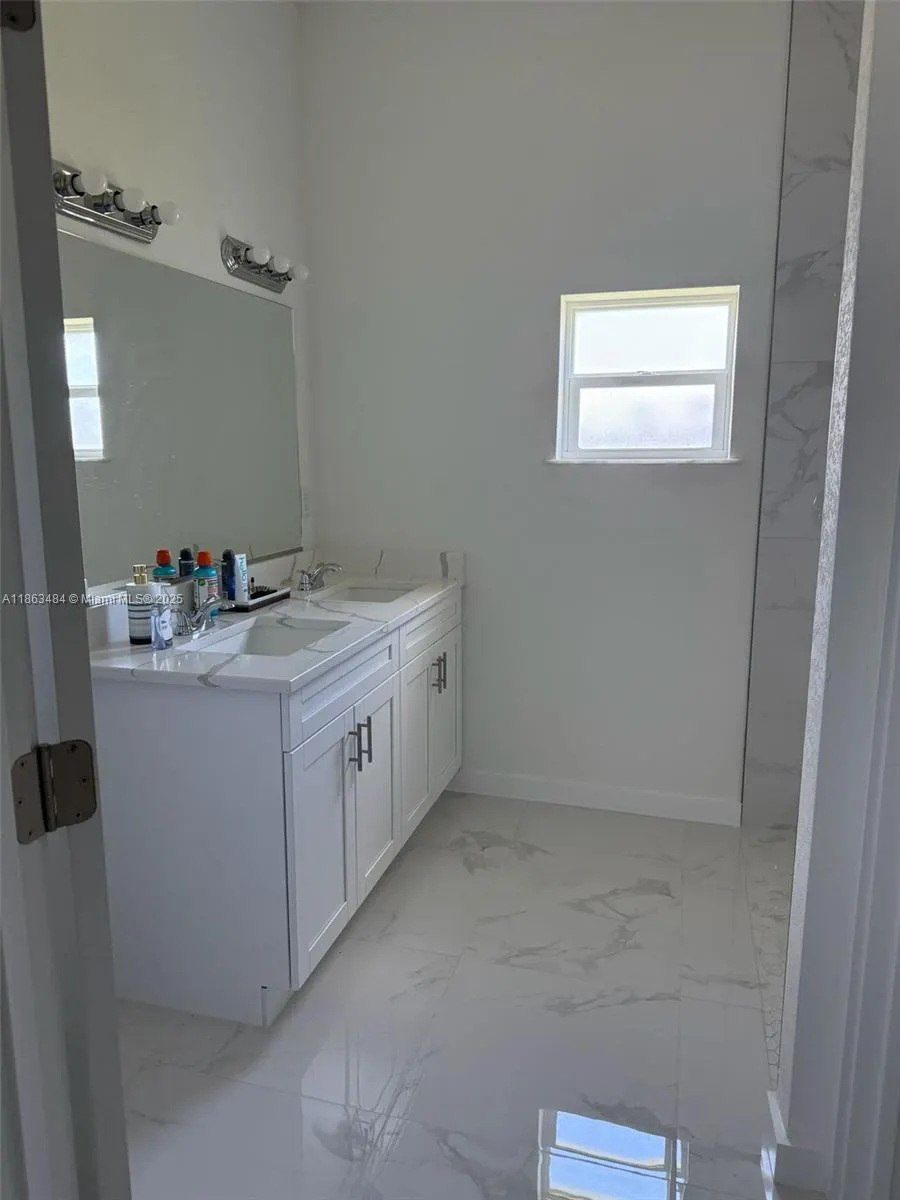 63 Coxswaine Cir, #63