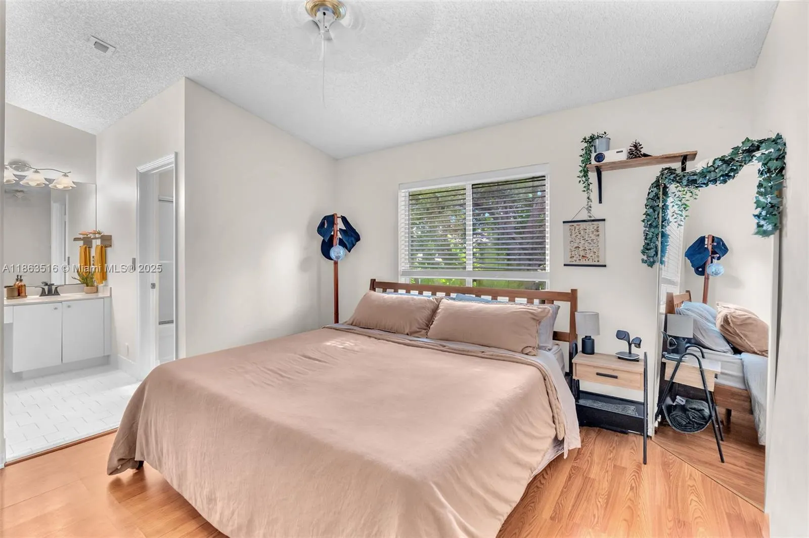 632 NW 208th Ter