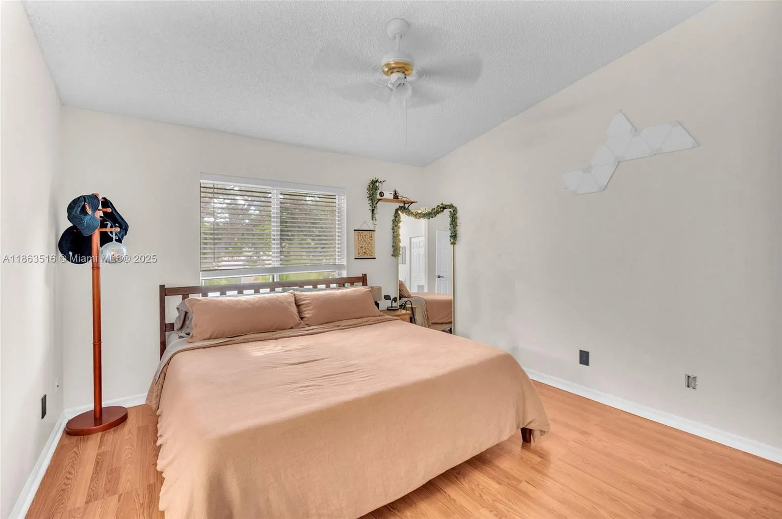 632 NW 208th Ter