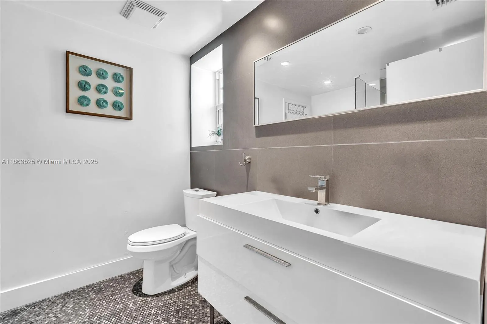 4010 N Meridian Ave, #5