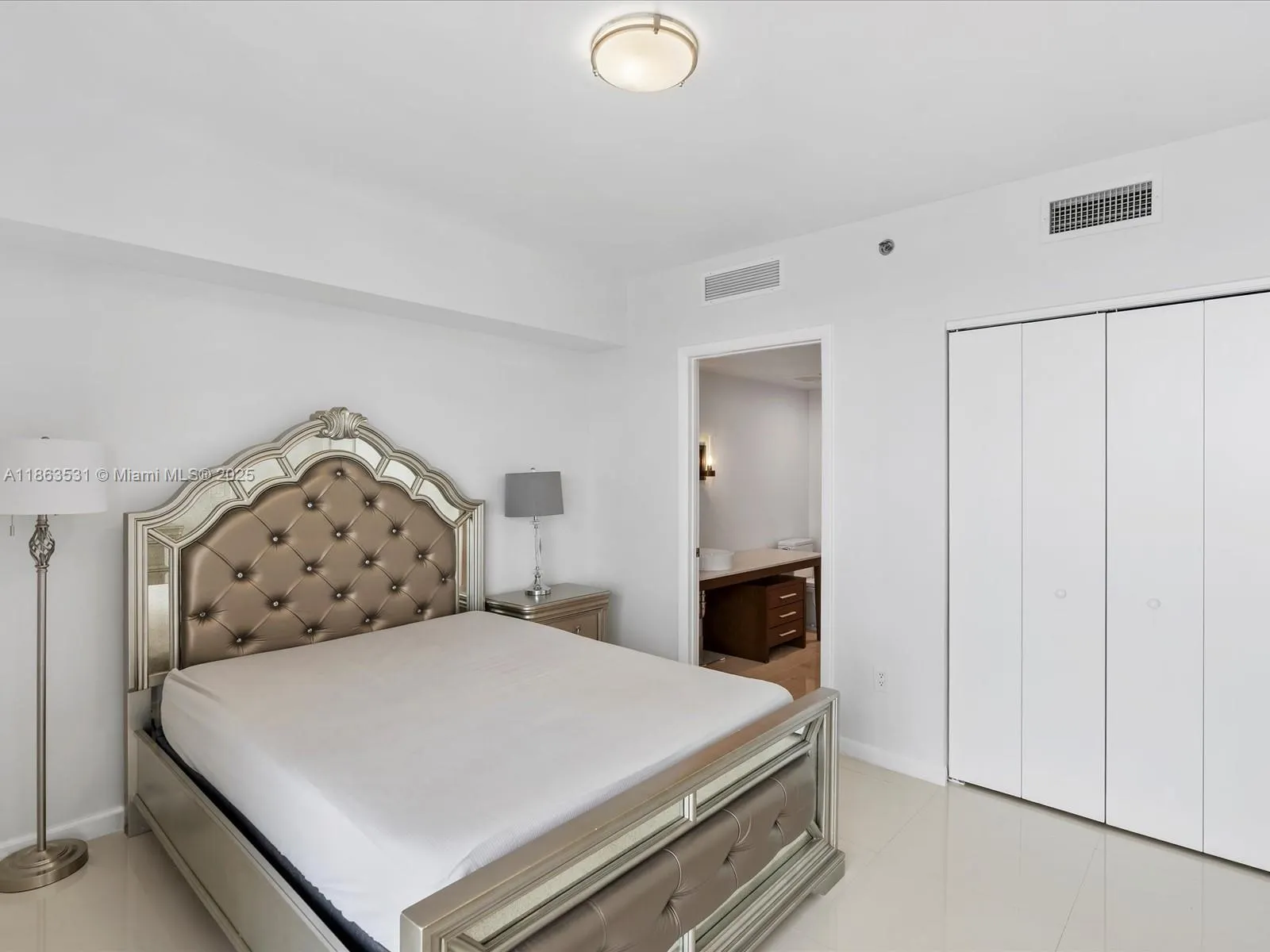 465 Brickell Ave, #4605