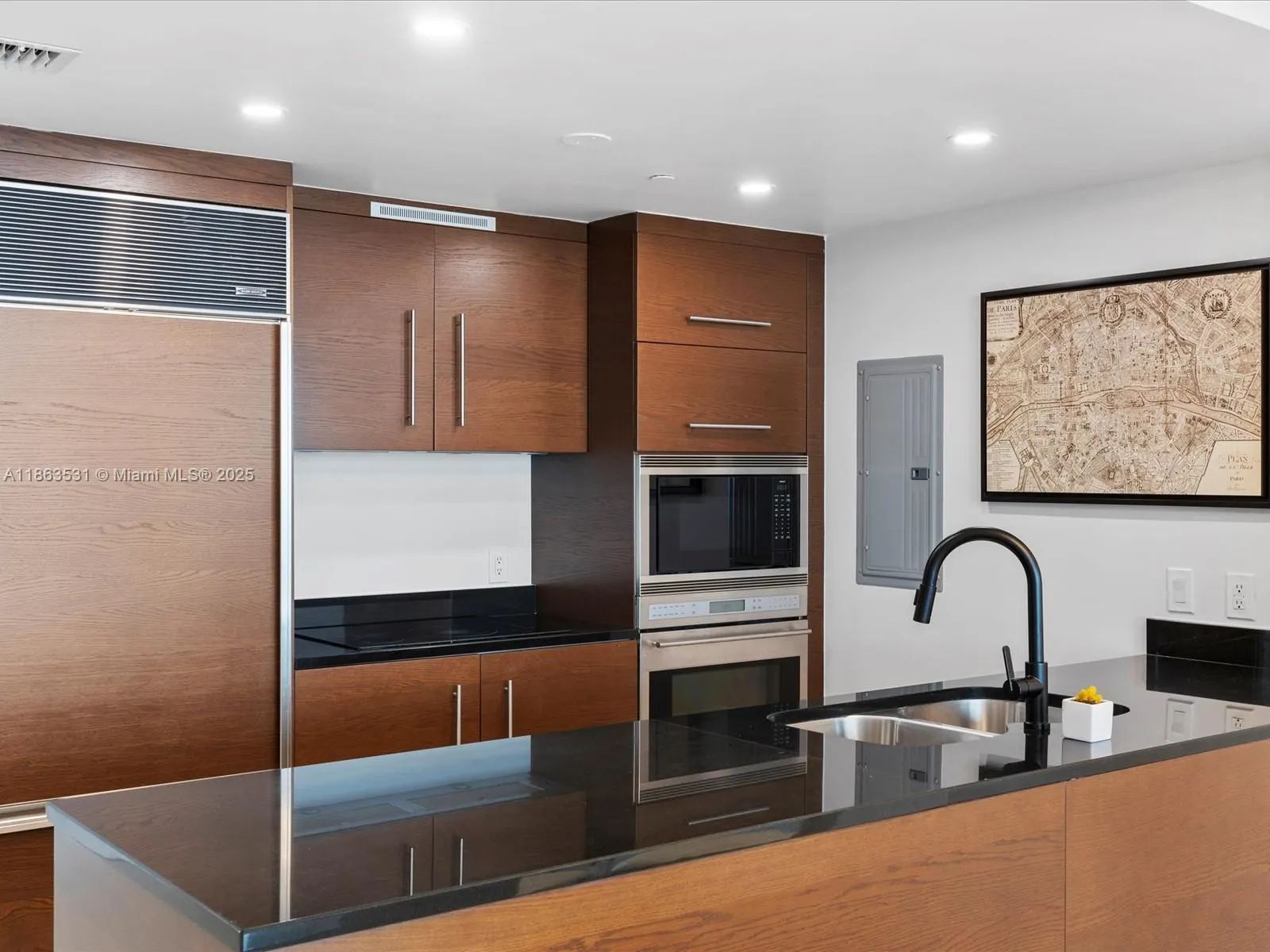 465 Brickell Ave, #4605