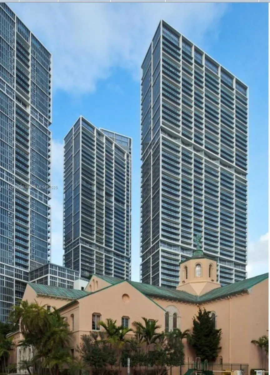 495 Brickell Ave, #5310