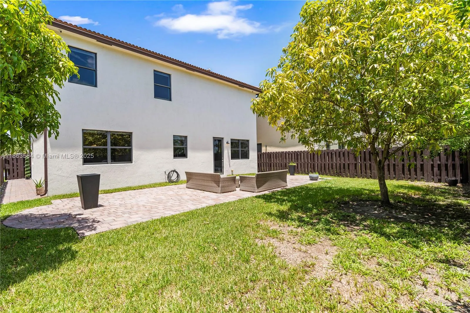 9974 NW 86th Ter