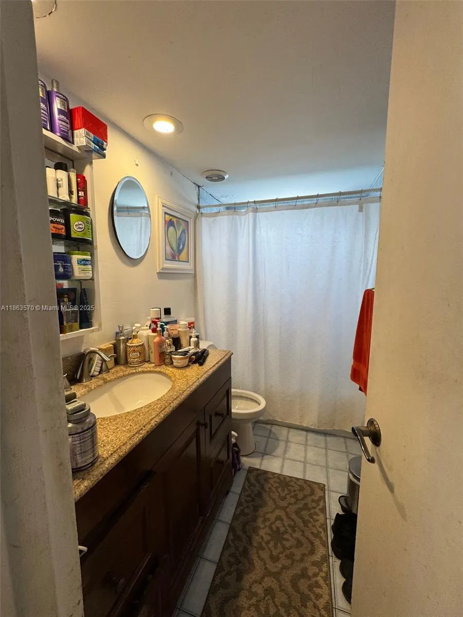 801 W Meridian Ave, #3B