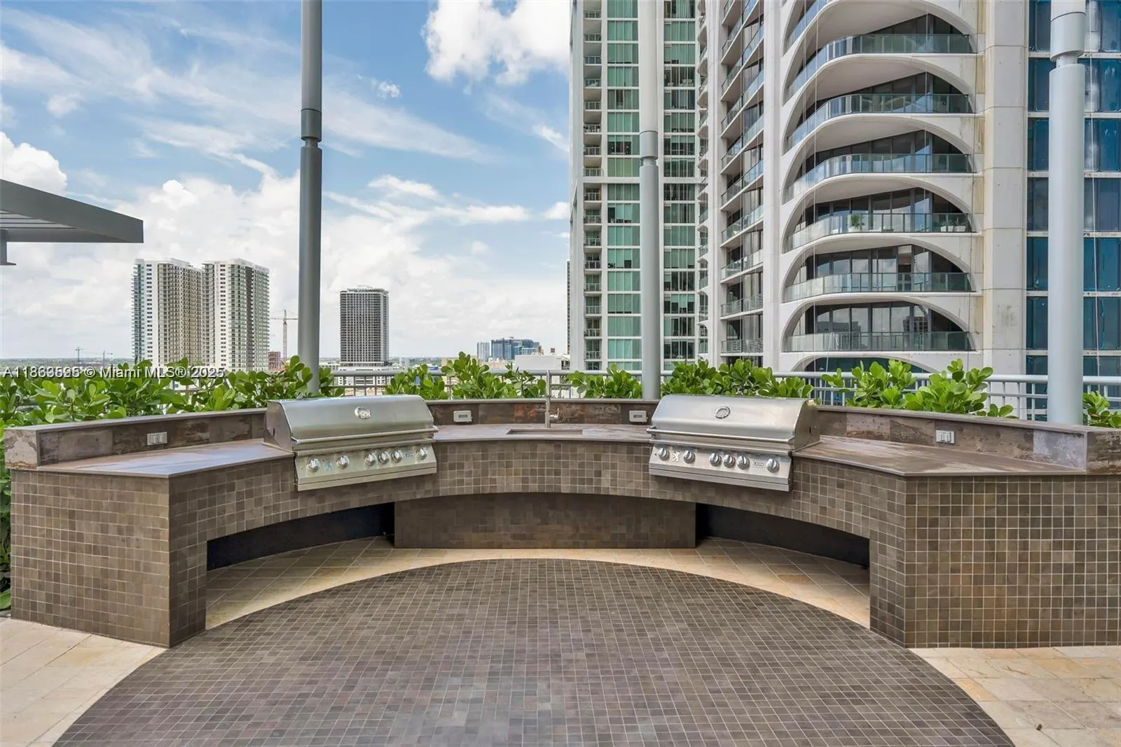 900 Biscayne Blvd, #5208