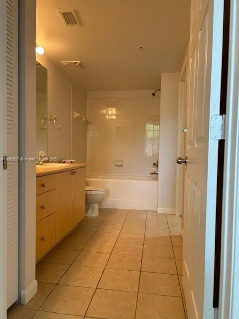 1900 Van Buren St, #311B