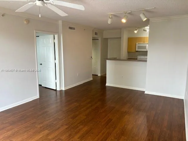 1900 Van Buren St, #311B