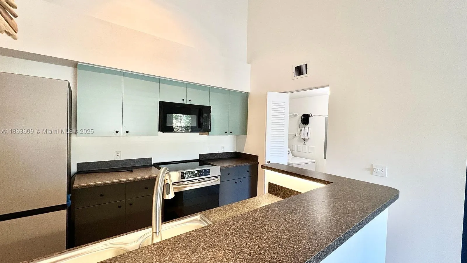 4081 San Marino Blvd, #201
