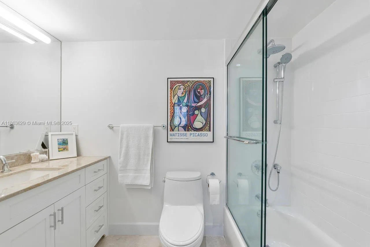 90 Edgewater Dr, #820