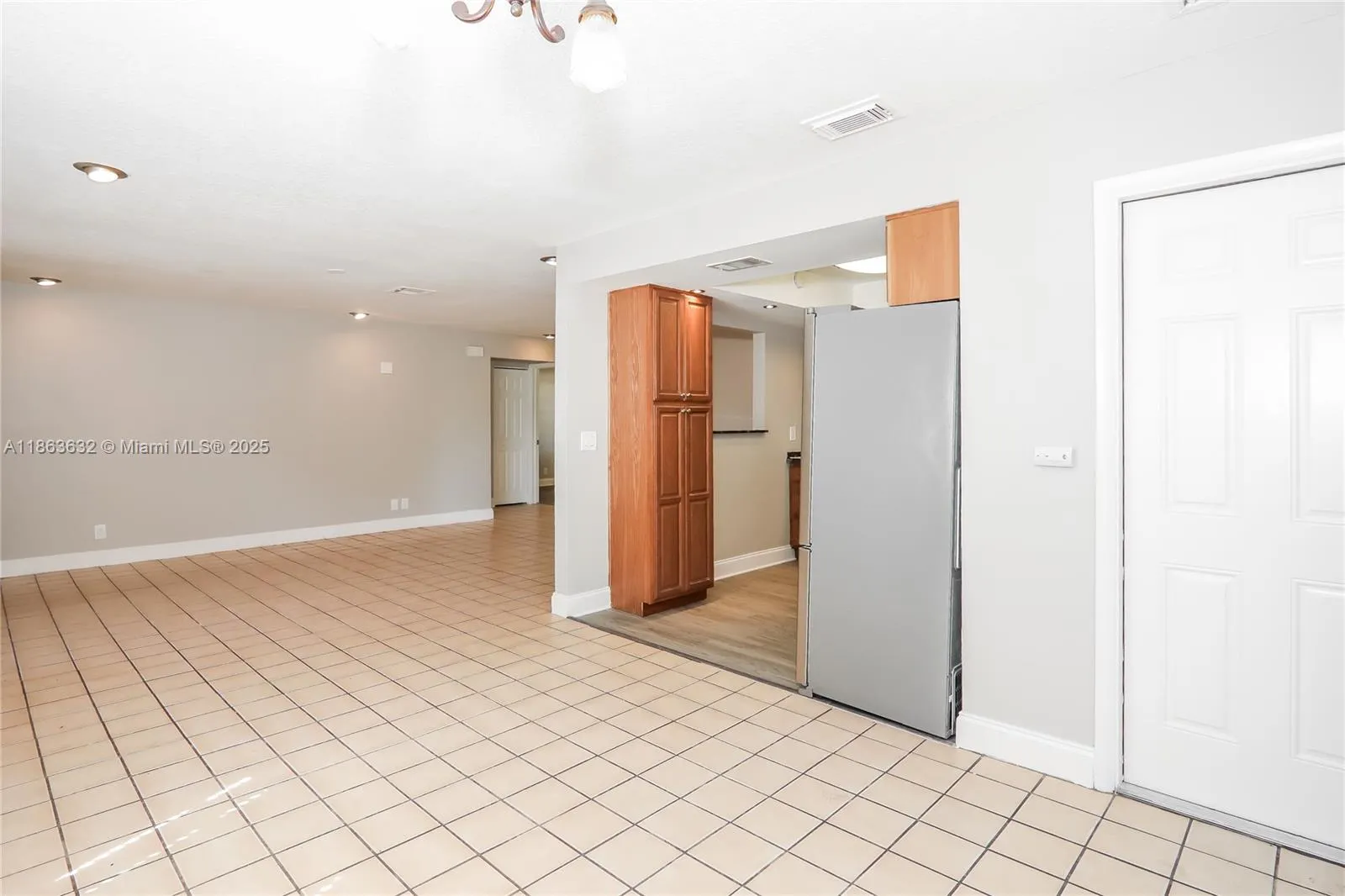 3406 Avenue Villandry