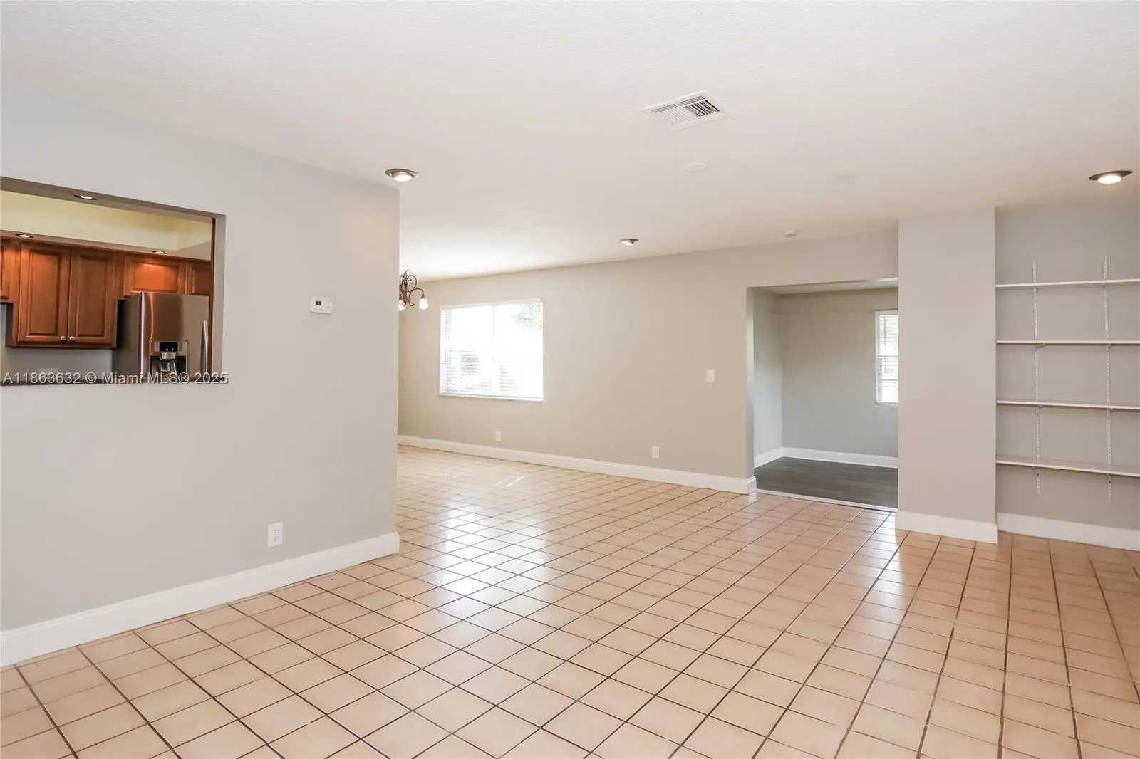 3406 Avenue Villandry