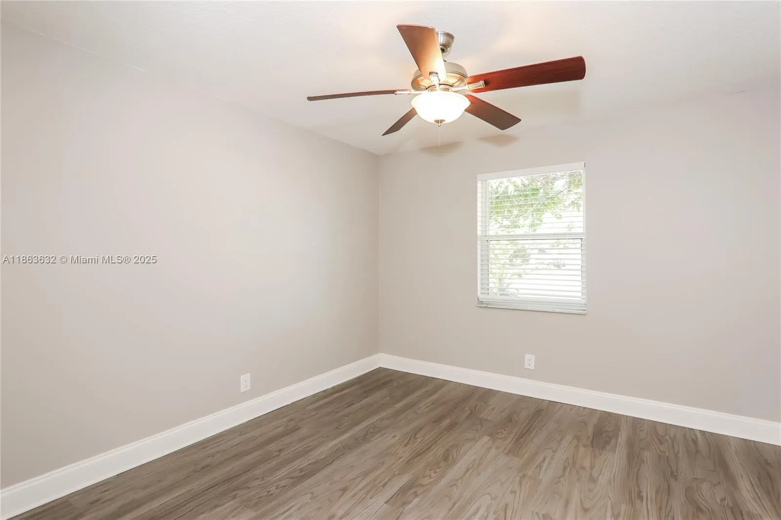 3406 Avenue Villandry