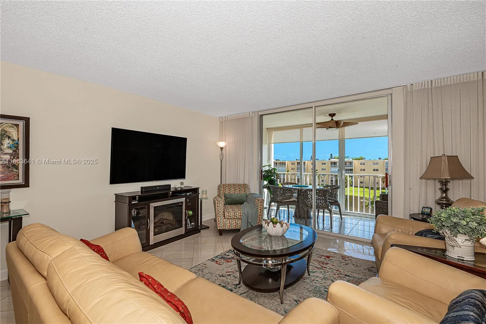 1025 SE 2nd Ave, #407