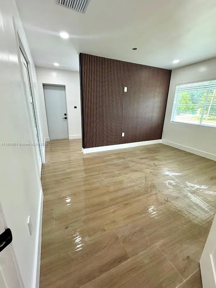 501 SW 5th St, #2