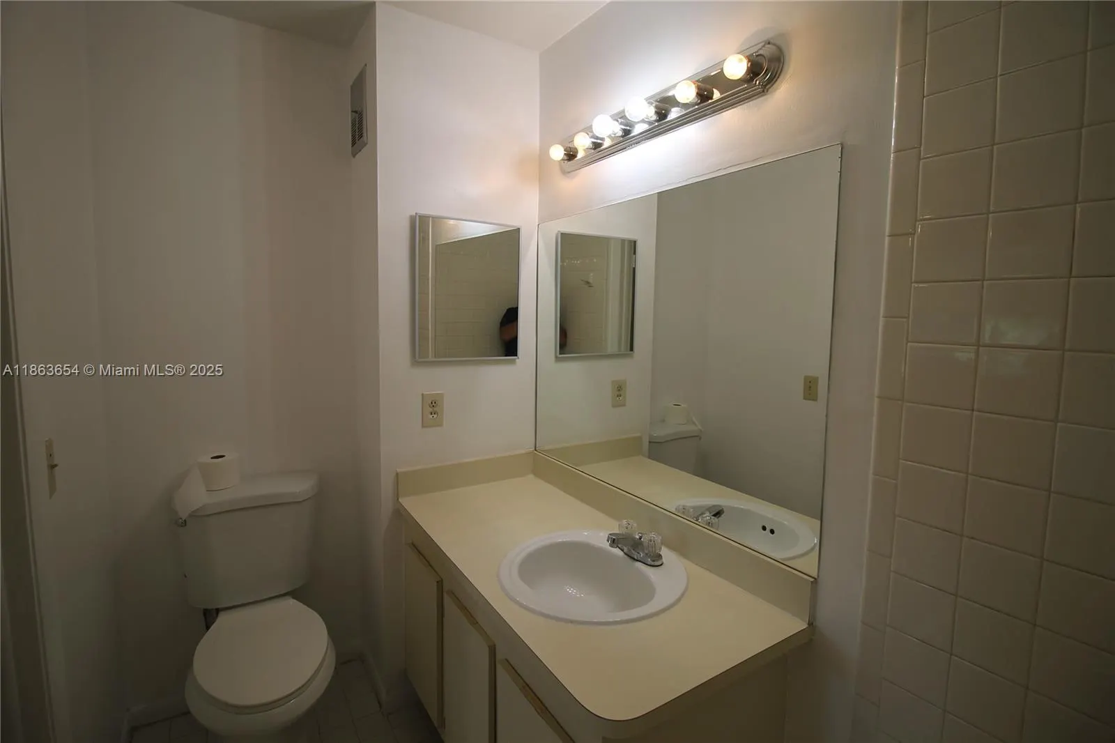 721 NW 103rd Ter, #202