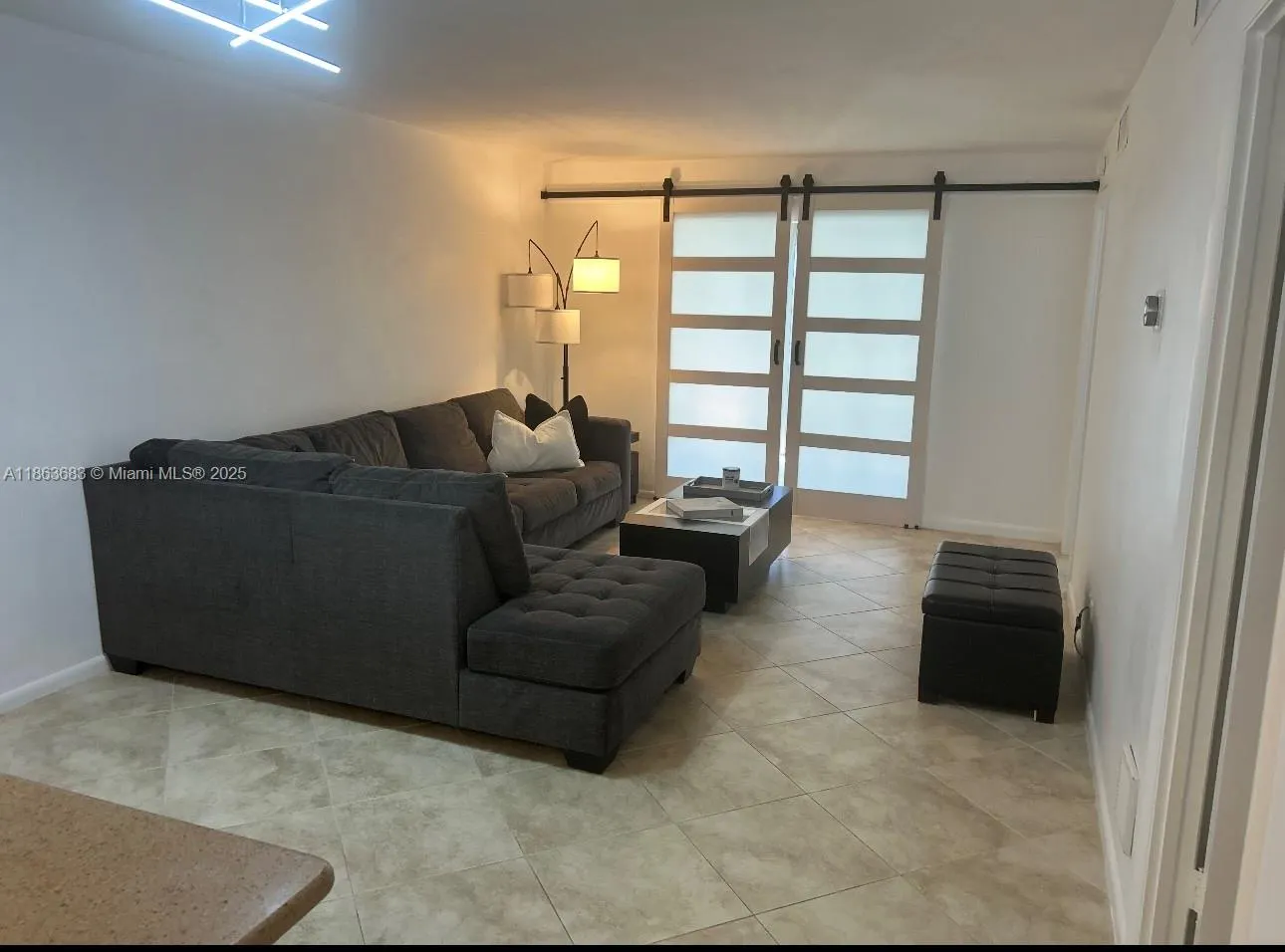 1900 Alamanda, #108