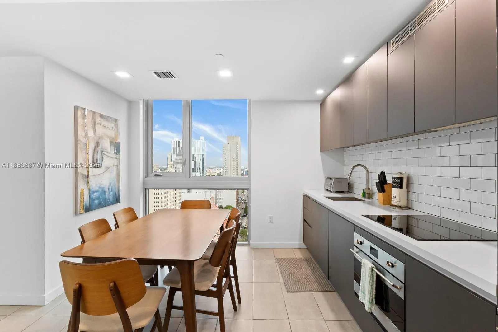 227 NE 2nd St, #2202