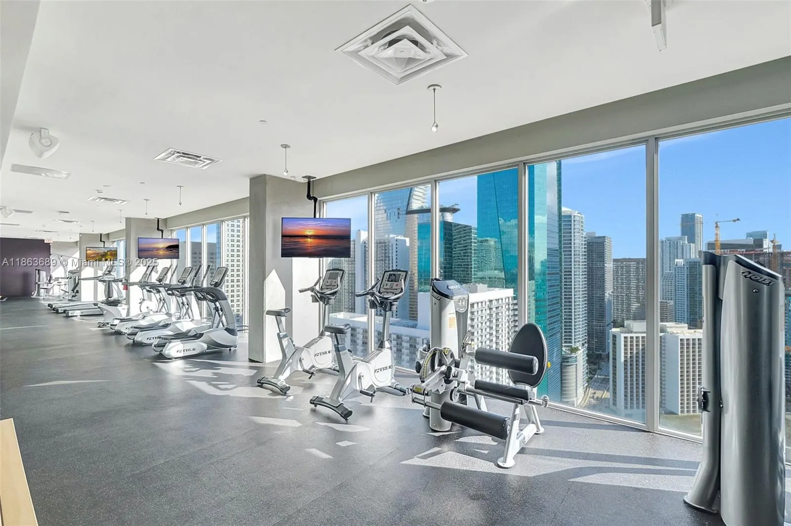 151 SE 1st St, #1601