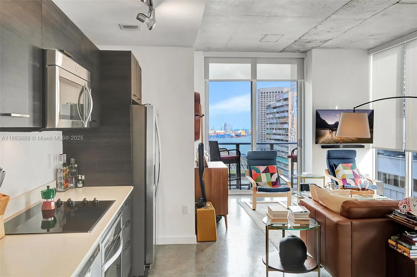 151 SE 1st St, #1601