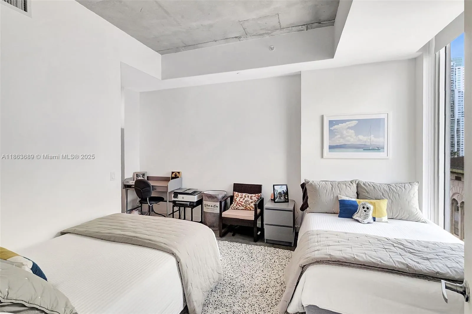 151 SE 1st St, #1601